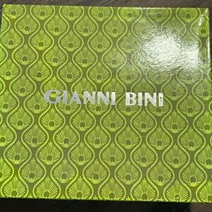 Gianni Binni
Size 9.5
Color Sierra Tan